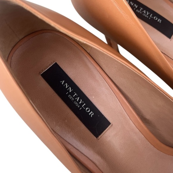 Ann Taylor camel brown buttery leather peep toe heels shoes size 9.5 - Picture 7 of 10